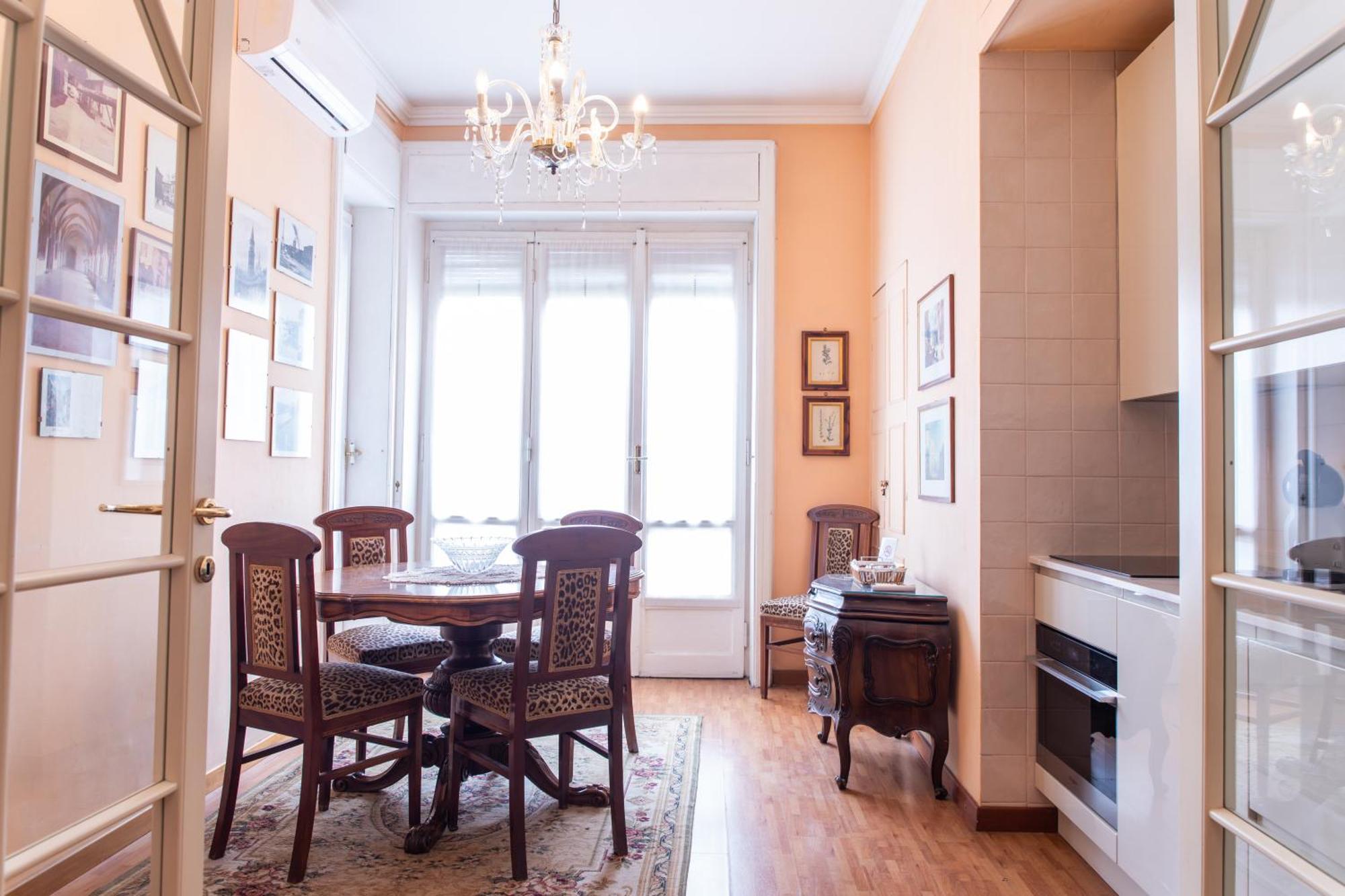 Duomo Walking Distance Elegant Flat With View Apartment Milan Bagian luar foto